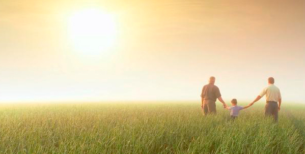 Famille-aube-soleil-lumiere-jour-600x300 La lumière naturelle pour tous