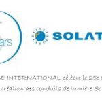 Logo du 25e anniversaire de Solatube International célébrant 25 ans de tubes lumineux Solatube.